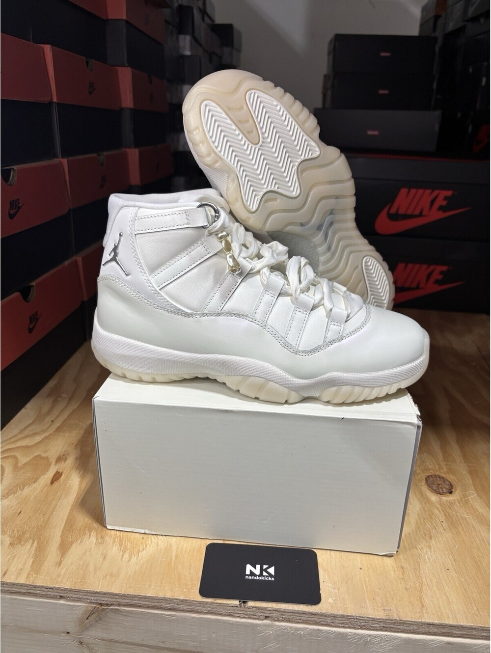 Nike Air Jordan 11 Retro Pearl (Women's) AR0715-110 Size 7W